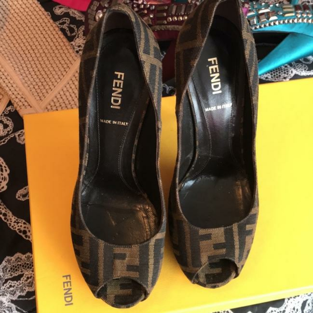 *price firm*fendi spuntata zucca jacquard heels